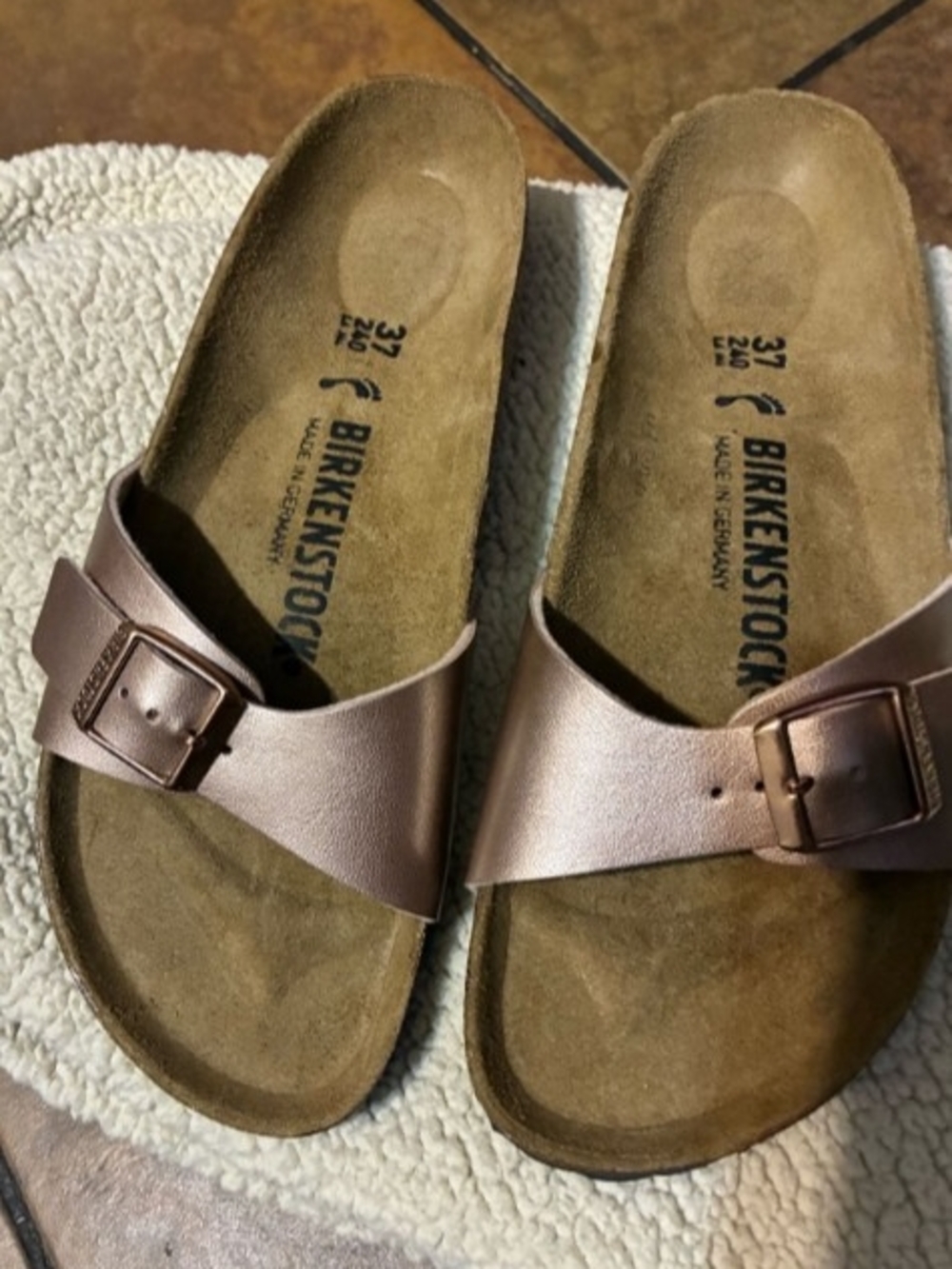 Birkenstock Metallic Rose Single-Strap Slide Sandals